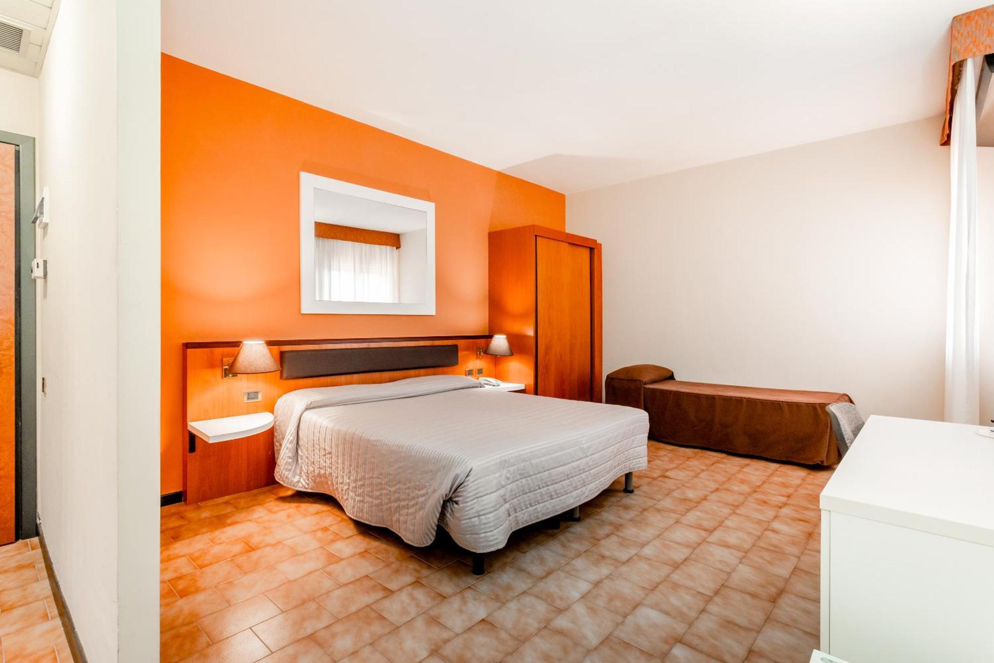 Rhi Porta Bologna Hotel Pieve di Cento Exterior photo